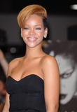 th_98043_celebrity-paradise.com_Rihanna_Best_0131_123_196lo.jpg