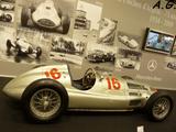 th_63886_Mercedes-Benz_W_165_-_2_122_431lo.JPG