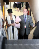 th_52455_Preppie_-_Eva_Longoria_at_LAX_Airport_-_August_6_2009_316_122_488lo.jpg