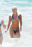 Elisha Cuthbert in new set of bikini candids from Hawaii