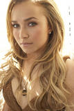 http://img210.imagevenue.com/loc395/th_53554_Hayden_Panettiere_-_Jonathon_Skow_photoshoot_471_122_395lo.jpg