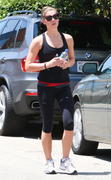 http://img210.imagevenue.com/loc79/th_88450_Ashley_Greene_leaving_the_gym_in_Studio_City16_122_79lo.jpg